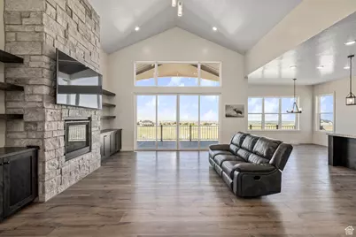 2175 N Dapple Dr, Tooele, UT 84074 - Photo 7