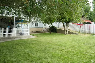 4891 S 2875 W, Roy, UT 84067 - Photo 11