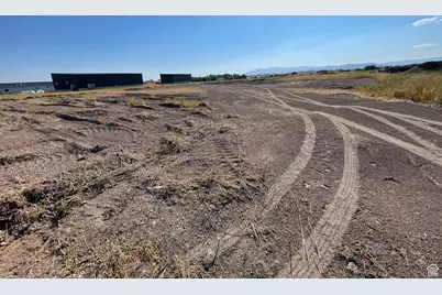 211 N 1300 E #203, Lewiston, UT 84320 - Photo 3