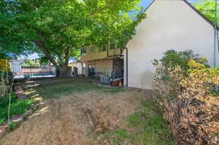 1009 N 2050 East Cir E, Saint George, UT 84770 - Photo 31