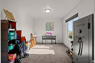 346 S Red Rock Dr, Santaquin, UT 84655 - Photo 5