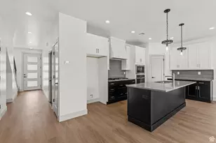 1033 E Coyote Crest Dr, Washington, UT 84780 - Photo 5