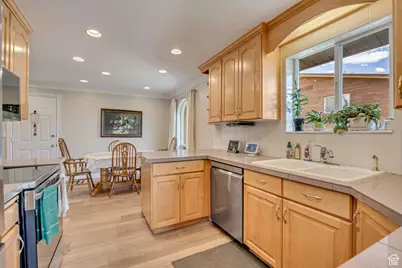 159 N Davis Blvd Blvd, Bountiful, UT 84010 - Photo 17