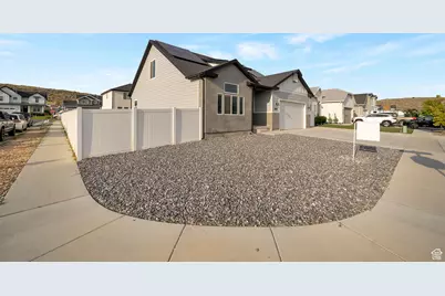 2019 E Harkers Way N, Eagle Mountain, UT 84005 - Photo 3