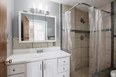 289 N 700 E, Kaysville, UT 84037 - Photo 35