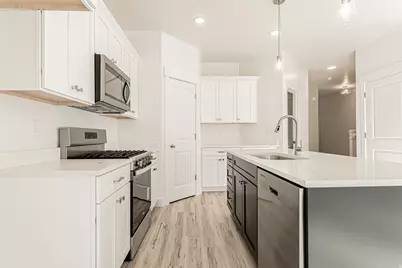 593 W Sungleam Ln #2388, Saratoga Springs, UT 84045 - Photo 9