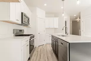 593 W Sungleam Ln, Saratoga Springs, UT 84045 - Photo 9