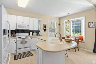 9083 S Enchanted Oak Ln, Sandy, UT 84094 - Photo 9