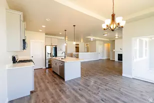 1077 S Red Barn Vw Dr, Santaquin, UT 84655 - Photo 5