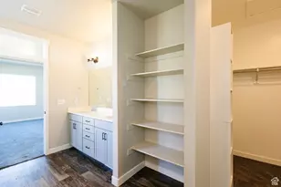 1077 S Red Barn Vw Dr, Santaquin, UT 84655 - Photo 15