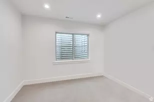 8 W Stillwater St S, Vineyard, UT 84058 - Photo 33