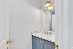 8 W Stillwater St S, Vineyard, UT 84058 - Photo 15