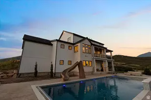 14598 S Canyon Edge Cir, Draper (UT Cnty), UT 84020 - Photo 17