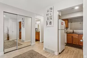 251 S 700 E, Salt Lake City, UT 84102 - Photo 9