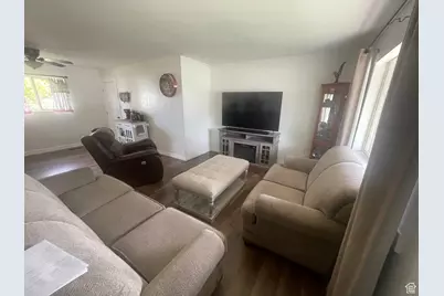 611 E Lagoon St, Roosevelt, UT 84066 - Photo 11