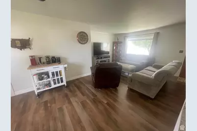 611 E Lagoon St, Roosevelt, UT 84066 - Photo 13