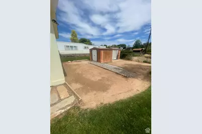 611 E Lagoon St, Roosevelt, UT 84066 - Photo 7