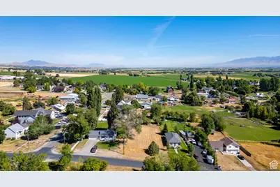 83 W 300 N #4, Wellsville, UT 84339 - Photo 7