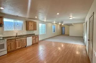 11716 S 2610 W, Riverton, UT 84065 - Photo 37