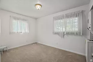 5889 S Kingston Way, Murray, UT 84107 - Photo 15