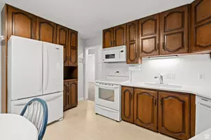 5889 S Kingston Way, Murray, UT 84107 - Photo 11