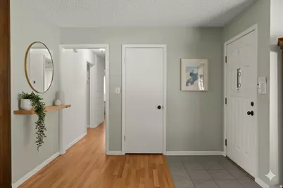 5889 S Kingston Way, Murray, UT 84107 - Photo 3