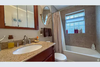 775 N 400 E, Price, UT 84501 - Photo 11