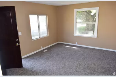 909 S Grant E, Ogden, UT 84404 - Photo 3