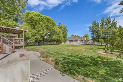 6014 W 5300 S, Hooper, UT 84315 - Photo 37