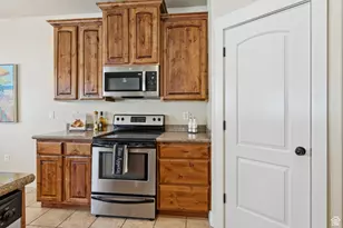 1848 E Rouen Circle, Holladay, UT 84117 - Photo 9