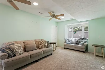 794 N Valeria Dr E, Layton, UT 84041 - Photo 11