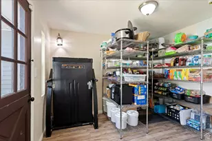 794 N Valeria Dr E, Layton, UT 84041 - Photo 13