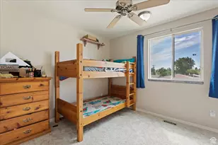 794 N Valeria Dr E, Layton, UT 84041 - Photo 25