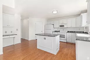 7721 S Sunset Cir W, West Jordan, UT 84084 - Photo 11