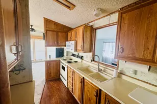 1150 W Red Hills Pkwy, Washington, UT 84780 - Photo 11