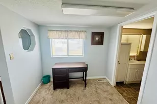 1150 W Red Hills Pkwy, Washington, UT 84780 - Photo 19