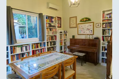 5009 S 2925 W, Roy, UT 84067 - Photo 7