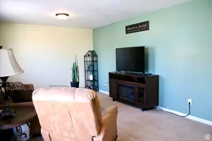 367 E 740 N, Tooele, UT 84074 - Photo 17