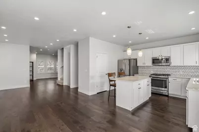 8915 S 660 E #103, Sandy, UT 84070 - Photo 3