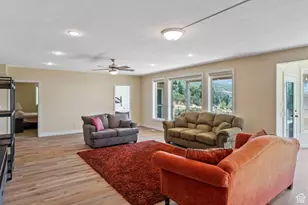 1342 E Northridge Dr N, Bountiful, UT 84010 - Photo 27