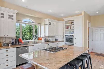 1342 E Northridge Dr N, Bountiful, UT 84010 - Photo 9