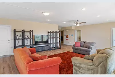 1342 E Northridge Dr N, Bountiful, UT 84010 - Photo 29