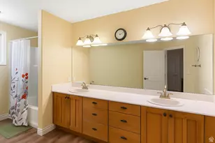 1342 E Northridge Dr N, Bountiful, UT 84010 - Photo 33