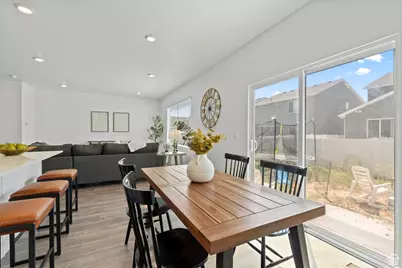 1133 E Commodore Ln, Saratoga Springs, UT 84045 - Photo 5