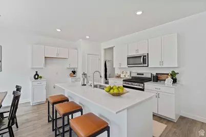 1133 E Commodore Ln, Saratoga Springs, UT 84045 - Photo 9