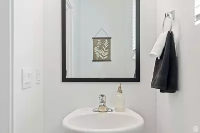 1133 E Commodore Ln, Saratoga Springs, UT 84045 - Photo 13