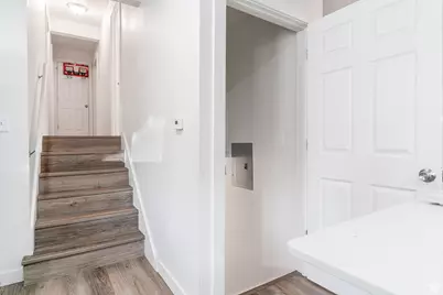 2571 W 5725 S, Roy, UT 84067 - Photo 7