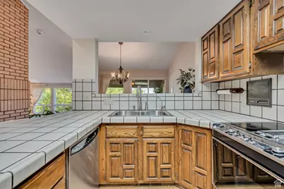 4857 Chukar Ln, Ogden, UT 84403 - Photo 9