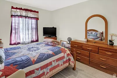 2018 W 700 S, Syracuse, UT 84075 - Photo 19