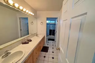 2009 E Sweetbriar Ln, Sandy, UT 84092 - Photo 13